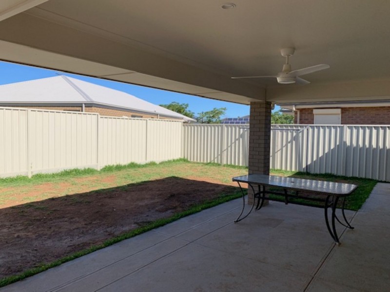 10 Costa Street, Munno Para West SA 5115