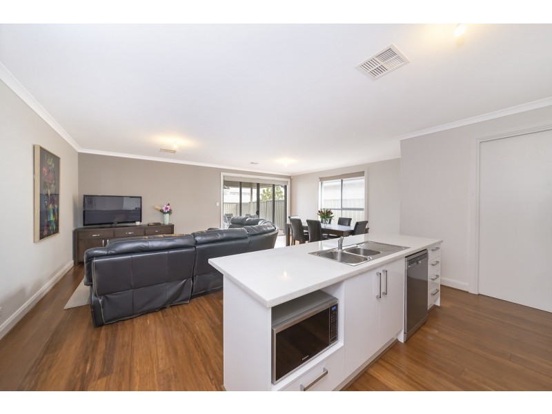 12 Gatley Circuit, Evanston South SA 5116