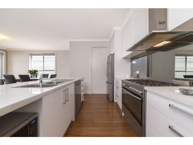 12 Gatley Circuit, Evanston South SA 5116