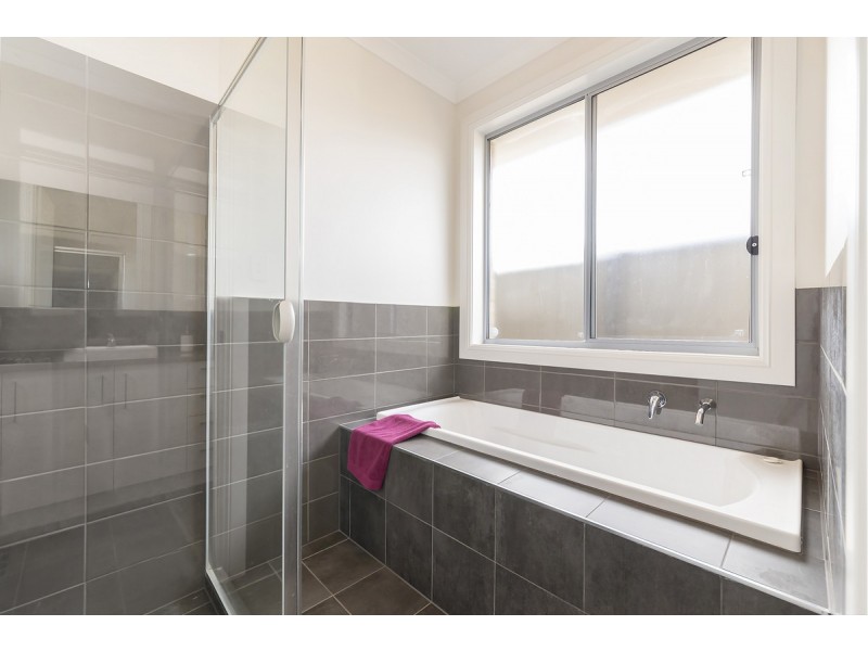 12 Gatley Circuit, Evanston South SA 5116