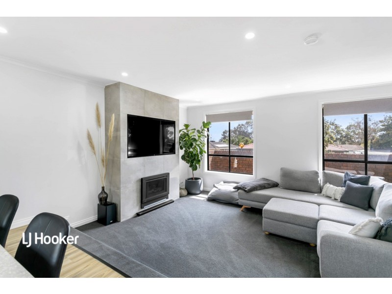 9 Kosmina Crescent, Hillbank SA 5112