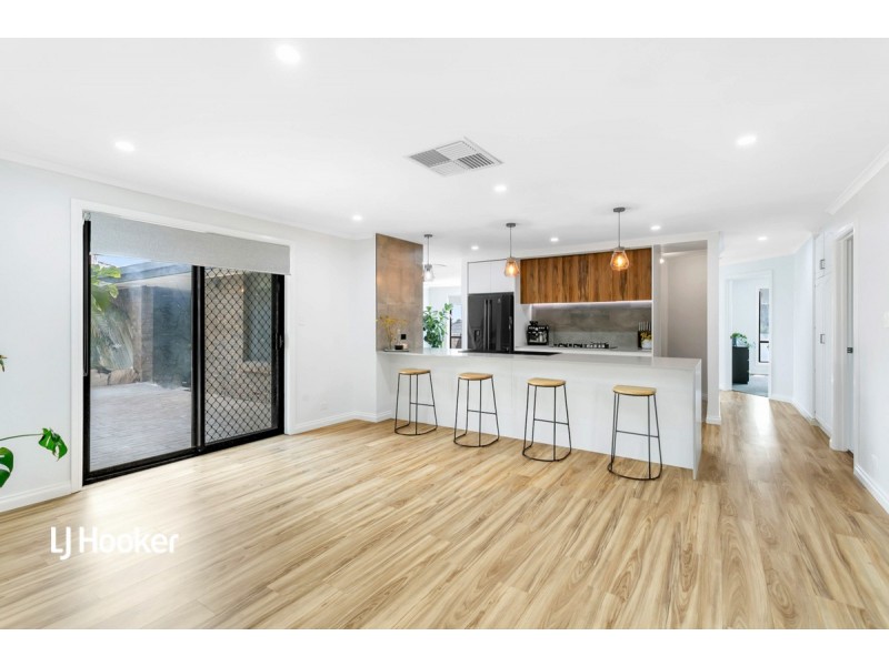 9 Kosmina Crescent, Hillbank SA 5112