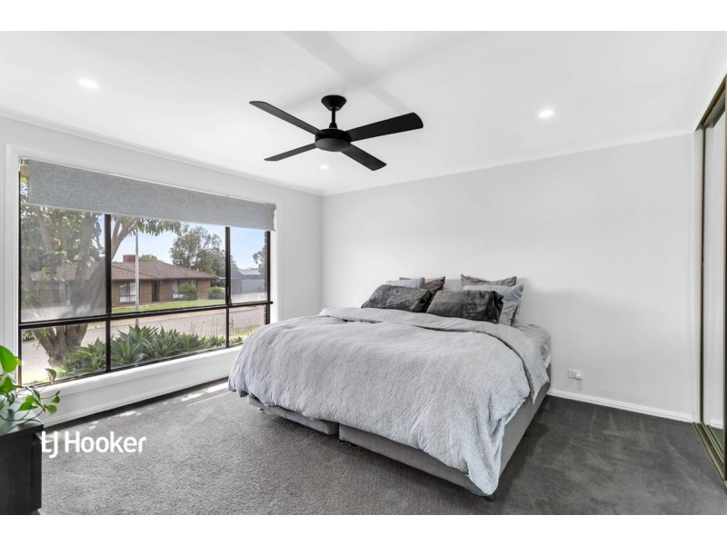 9 Kosmina Crescent, Hillbank SA 5112