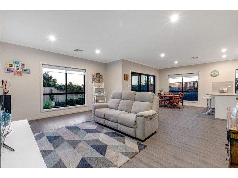 13C Margaret Street, Evanston SA 5116