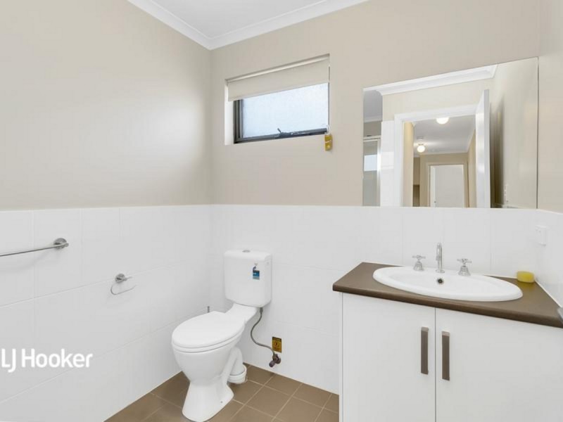 4/8 Fourth Avenue, Mawson Lakes SA 5095