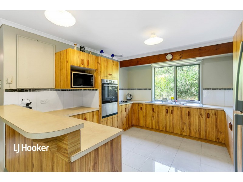 3 Pink Gum Drive, Cockatoo Valley SA 5351