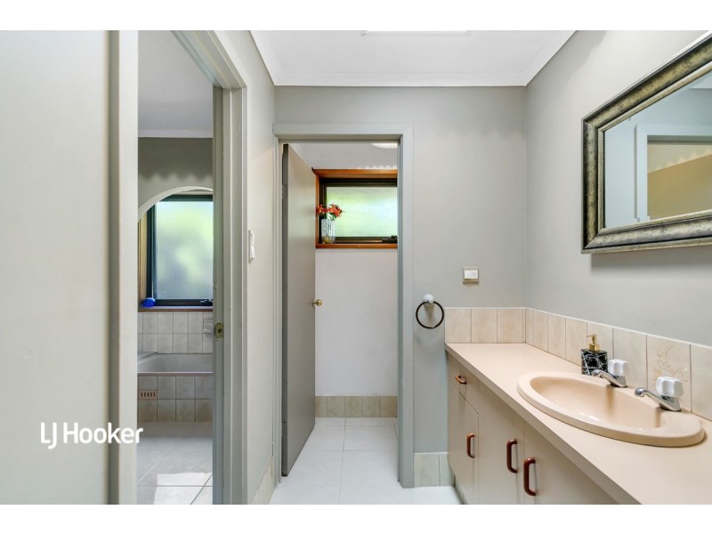 3 Pink Gum Drive, Cockatoo Valley SA 5351