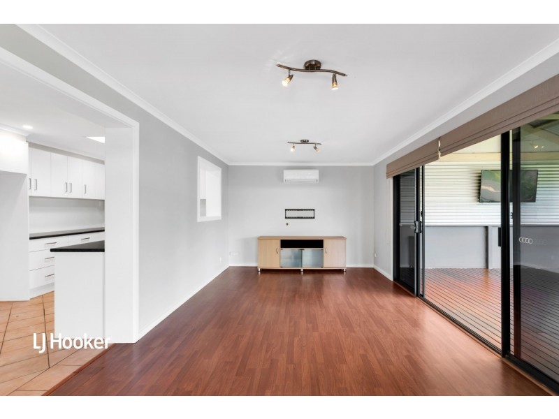 42 Minnamurra Drive, Redwood Park SA 5097