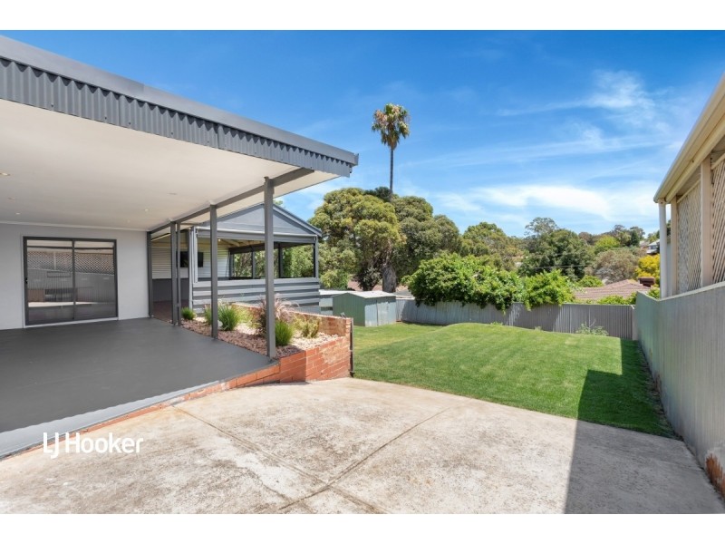 42 Minnamurra Drive, Redwood Park SA 5097