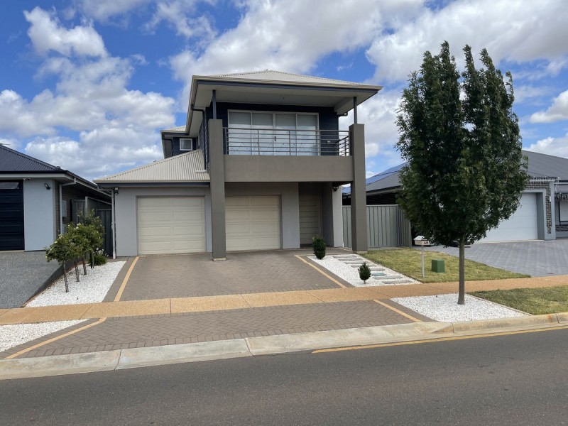 46 Greenslade Boulevard, Evanston South SA 5116