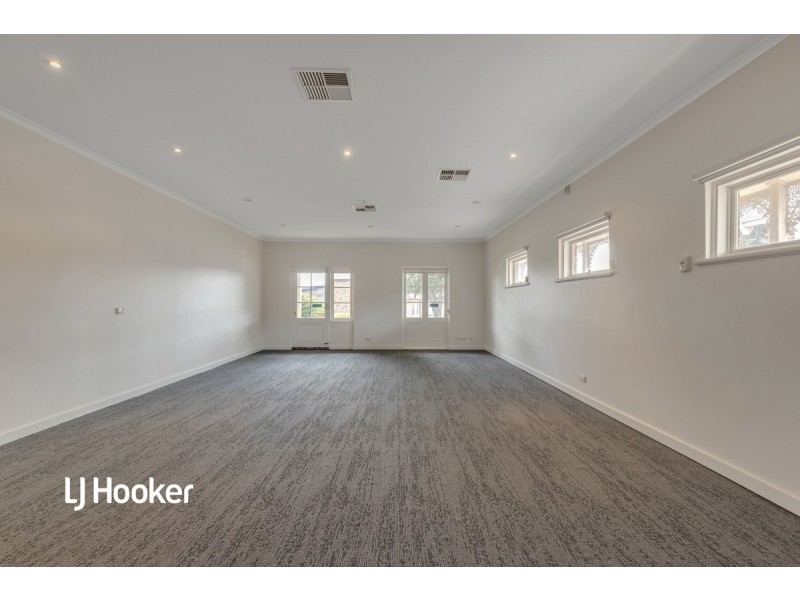 12 Adelaide Road, Gawler South SA 5118