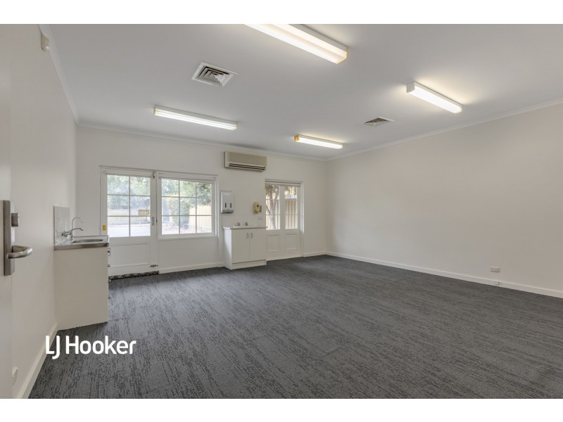 12 Adelaide Road, Gawler South SA 5118