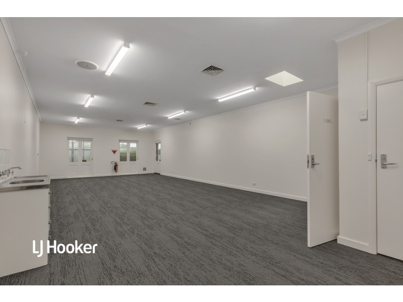 12 Adelaide Road, Gawler South SA 5118