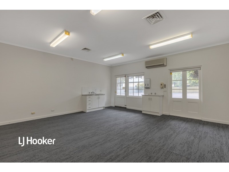 12 Adelaide Road, Gawler South SA 5118