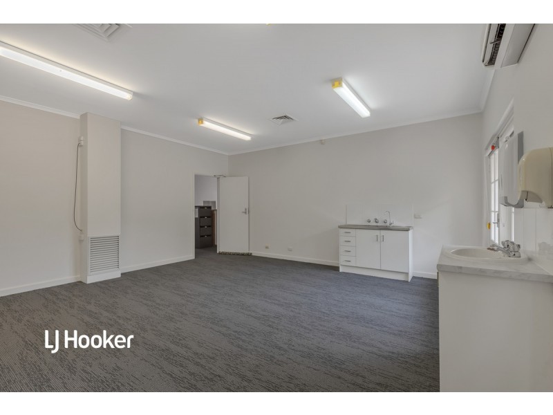 12 Adelaide Road, Gawler South SA 5118