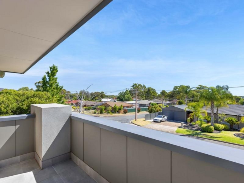 15 Leane Avenue, Ridgehaven SA 5097