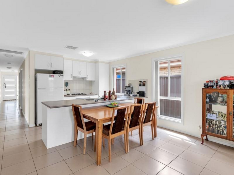 7 Days Drive, Munno Para West SA 5115