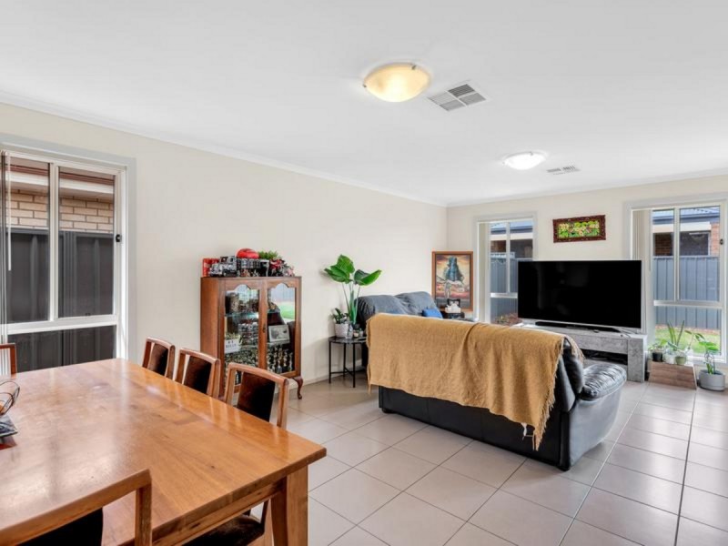 7 Days Drive, Munno Para West SA 5115