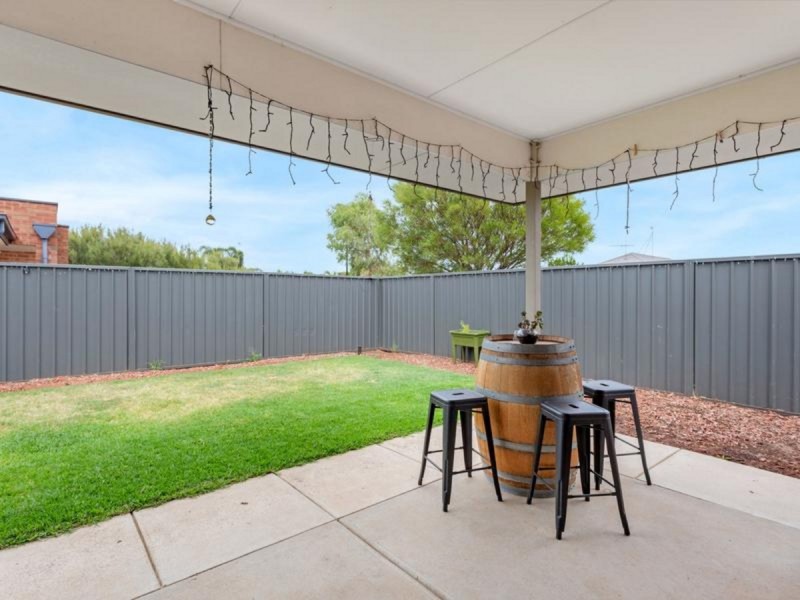 7 Days Drive, Munno Para West SA 5115