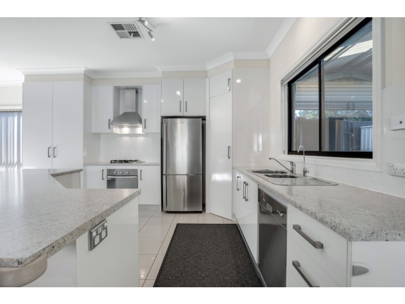 198 Sanctuary Drive, Mawson Lakes SA 5095