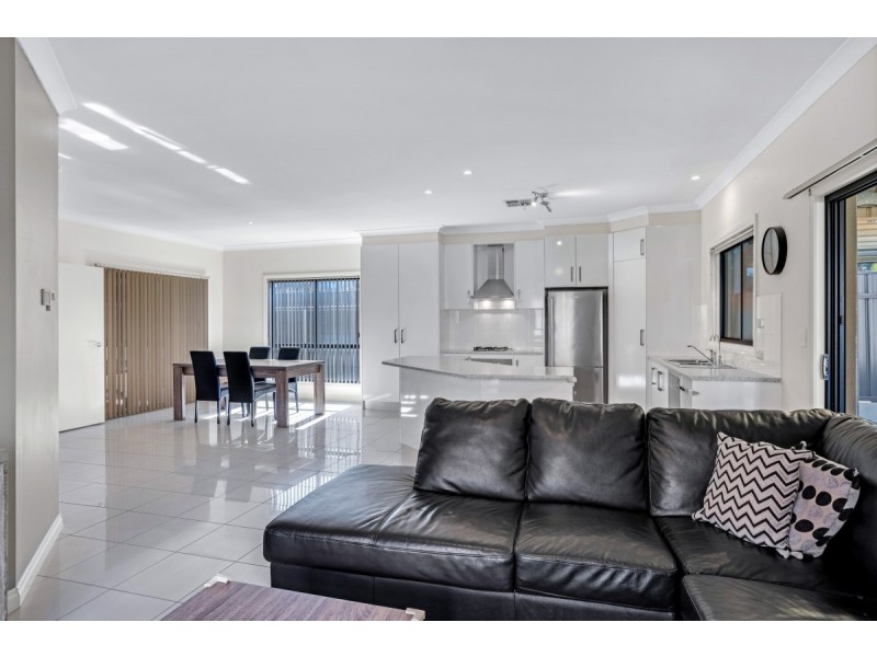 198 Sanctuary Drive, Mawson Lakes SA 5095