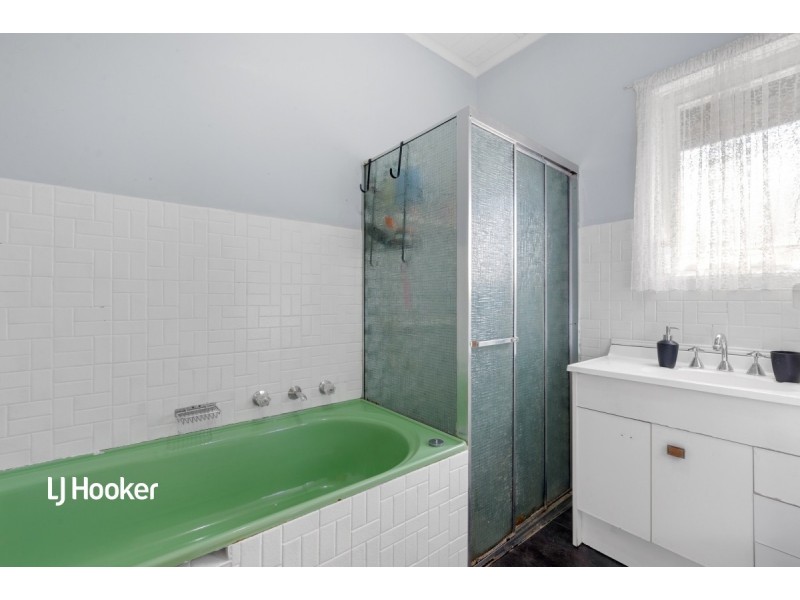 28 Tolmer Road, Elizabeth Park SA 5113