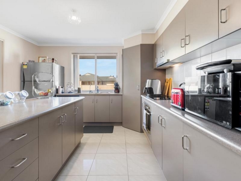 37 Chignell Circuit, Reid SA 5118