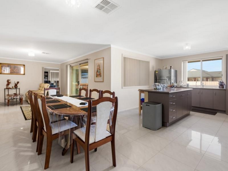 37 Chignell Circuit, Reid SA 5118