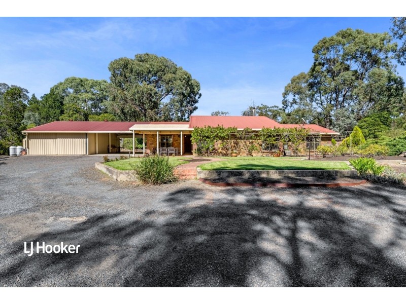24 Adams Road, Williamstown SA 5351