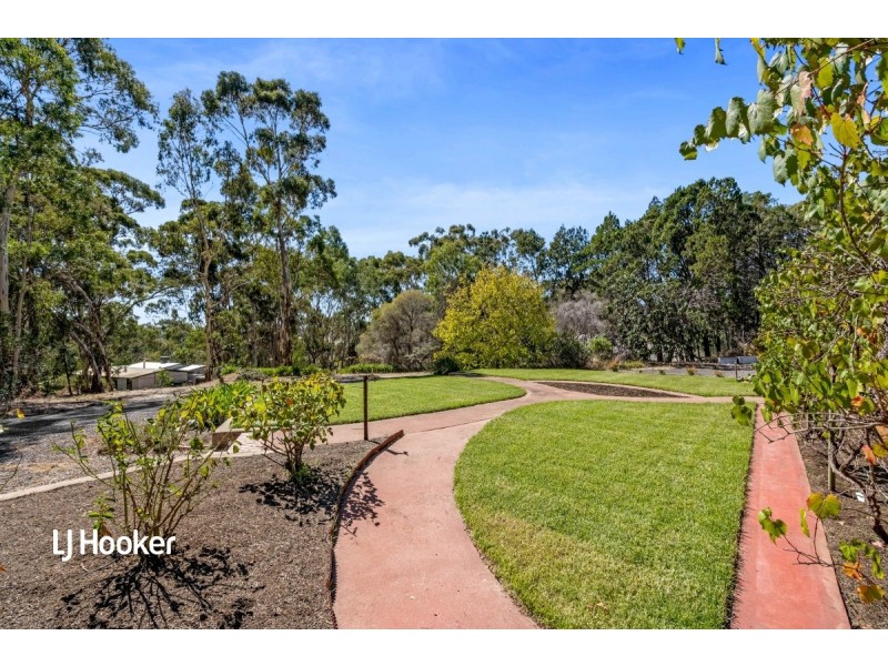 24 Adams Road, Williamstown SA 5351