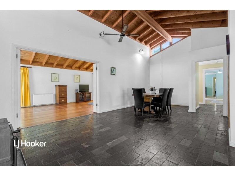 24 Adams Road, Williamstown SA 5351