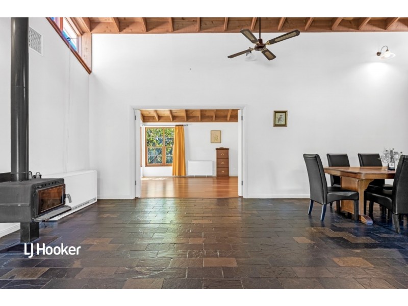 24 Adams Road, Williamstown SA 5351