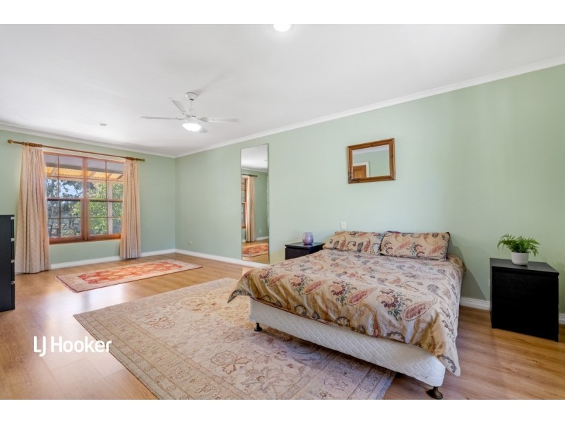 24 Adams Road, Williamstown SA 5351
