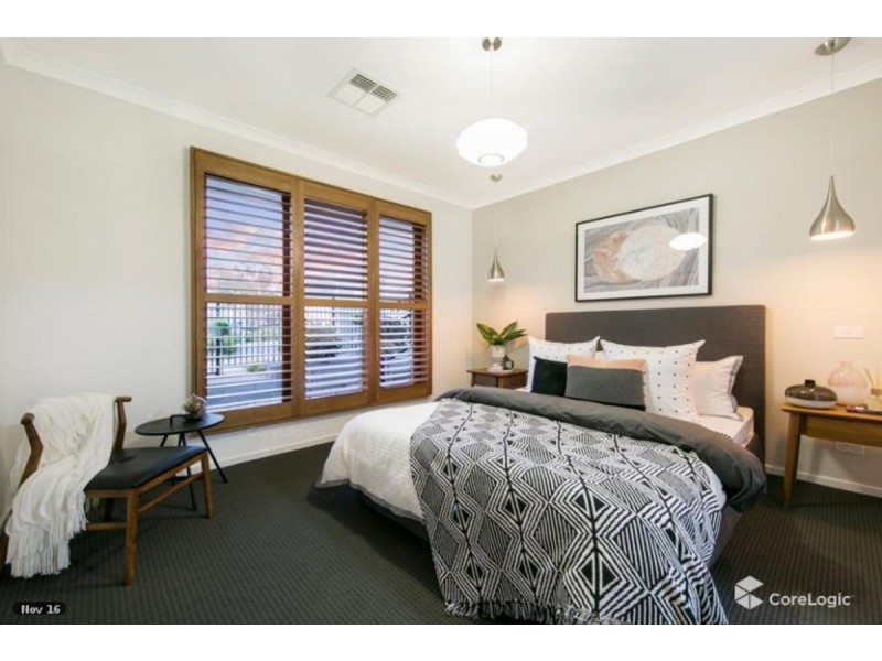 60 Vista Parade, Seaford Heights SA 5169