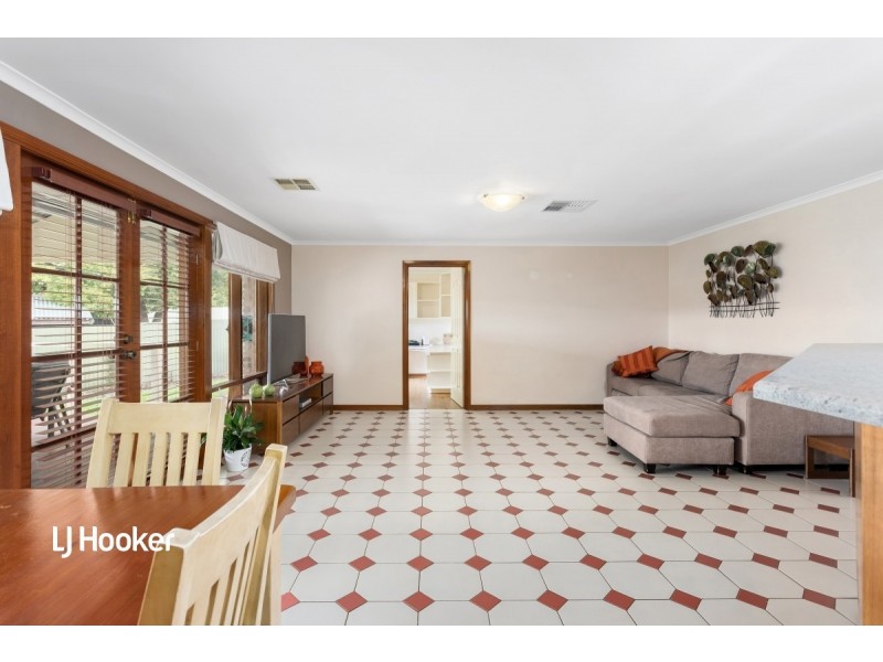 11 Maxlay Road, Modbury Heights SA 5092