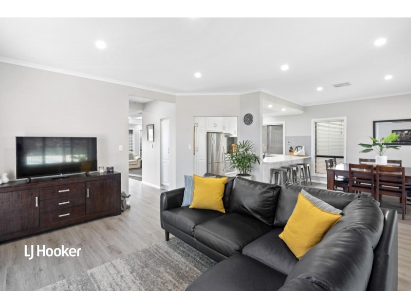 13 Oaklands Circuit, Hewett SA 5118