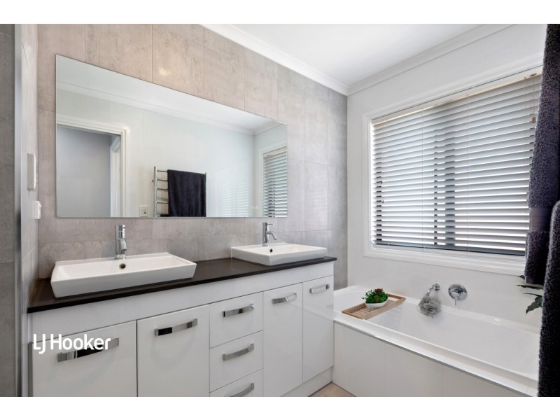 13 Oaklands Circuit, Hewett SA 5118