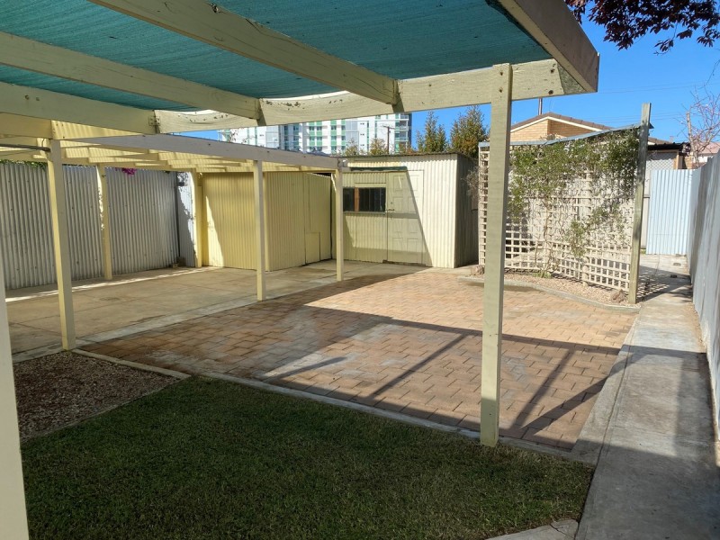 6 Castle Street, Glanville SA 5015