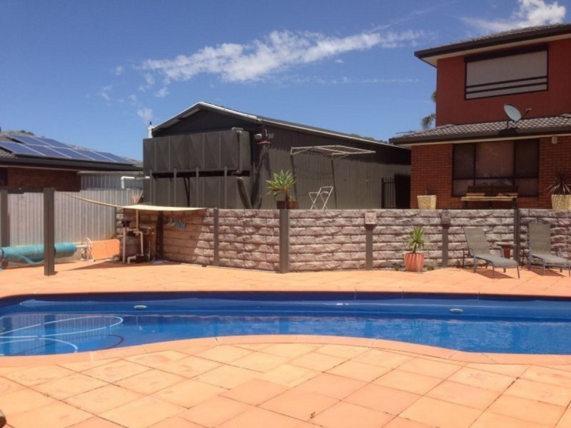 12 Barkley Crescent, Willaston SA 5118