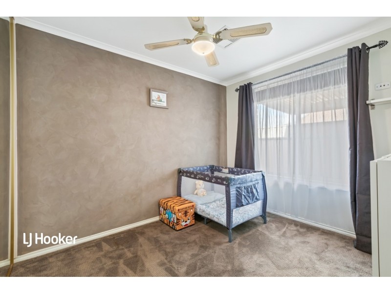 6 Taunton Crescent, Craigmore SA 5114