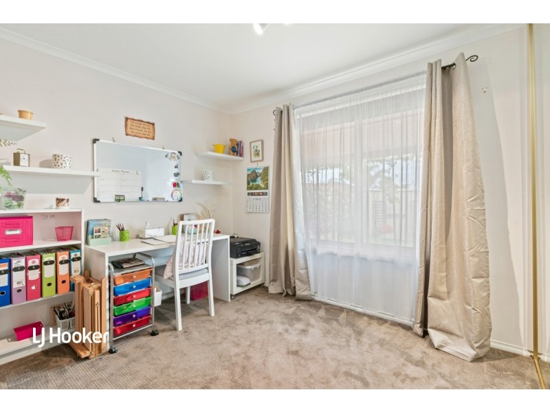 6 Taunton Crescent, Craigmore SA 5114