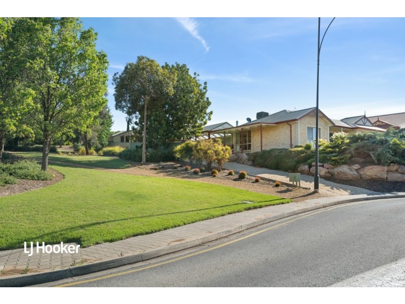 15 Burke Parade, Hewett SA 5118