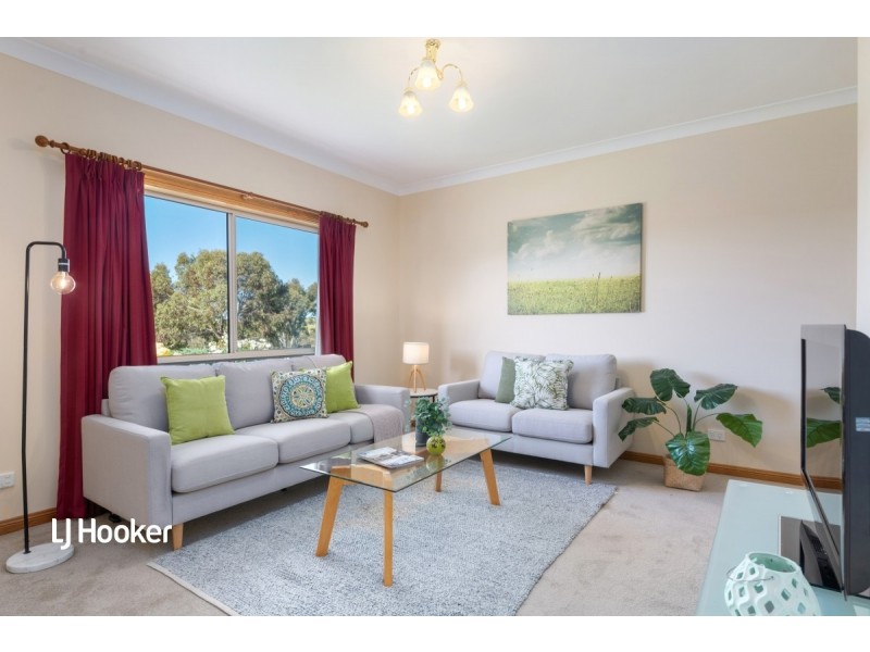 15 Burke Parade, Hewett SA 5118
