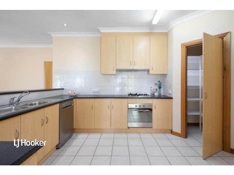 15 Burke Parade, Hewett SA 5118
