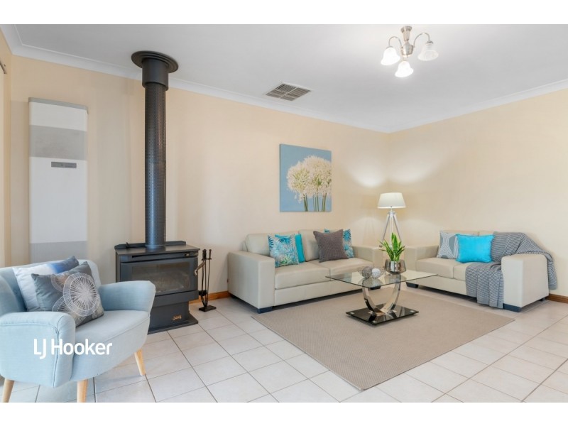 15 Burke Parade, Hewett SA 5118