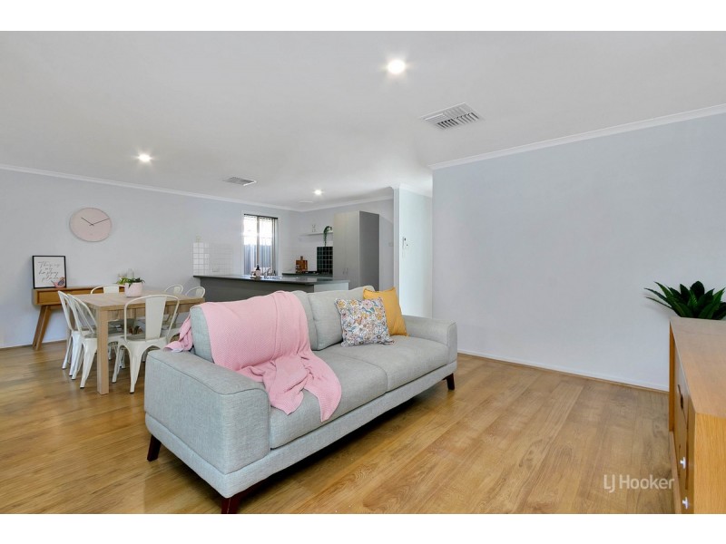 2 Stringy Bark Court, Munno Para West SA 5115
