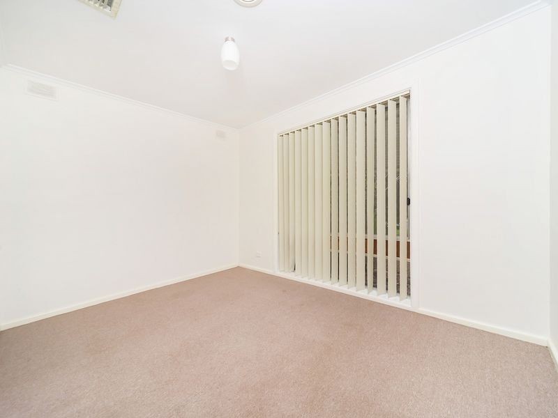 10 St Albans Road, Evanston Park SA 5116