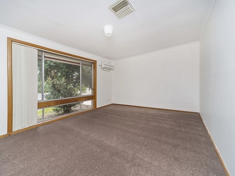 10 St Albans Road, Evanston Park SA 5116