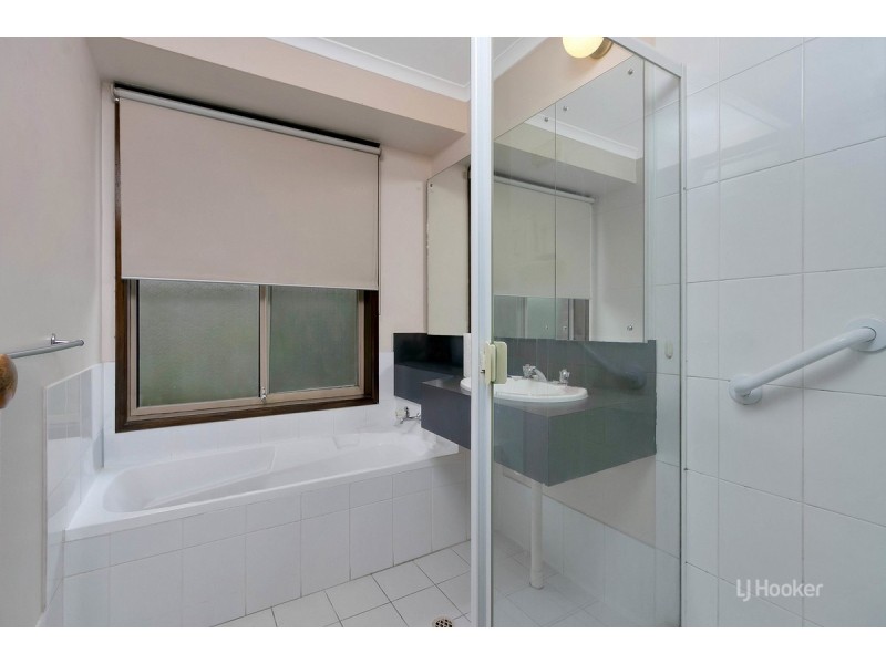 16 Heysen Court, Blakeview SA 5114