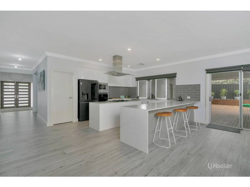 42 Hutchinson Road, Gawler East SA 5118